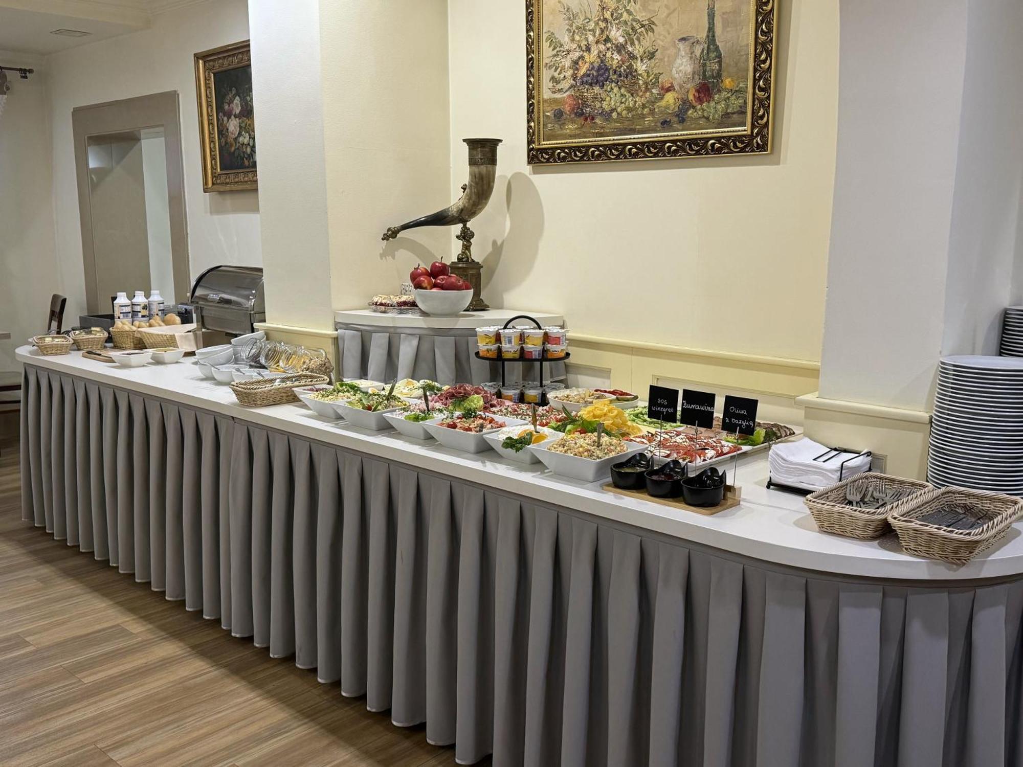 Senator Acomodação com café da manhã Katowice Exterior foto